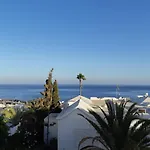 فيلة Felicidad