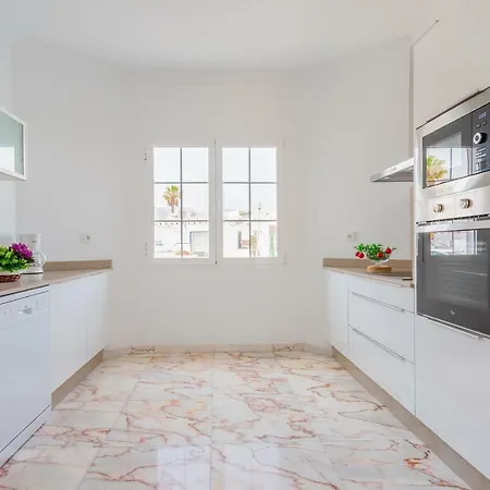 Felicidad Willa Puerto del Carmen (Lanzarote)